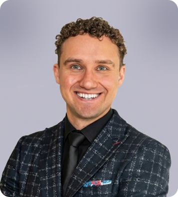 Garret Blunt, PMHNP-BC-Modern Mind Clinic